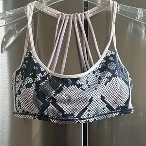 Rare Lululemon Athletica Snake Pattern  Strappy Sports Bra size 6